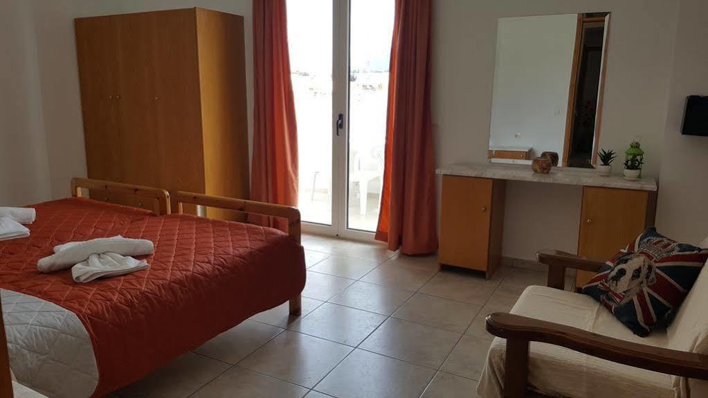 Sofia Apartments Sea View 게오르기우폴리스 외부 사진
