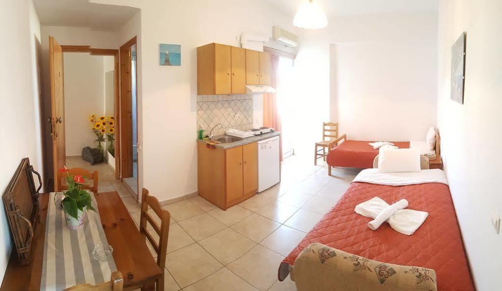 Sofia Apartments Sea View 게오르기우폴리스 외부 사진